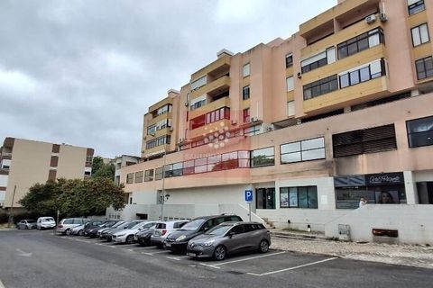 Erhvervsejendom i Amadora, Lisbon, Amadora - € 2.500.000 | Ref: 047.001.021 - foto 2