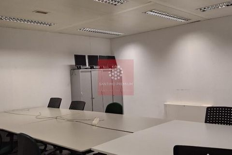 Erhvervsejendom i Amadora, Lisbon, Amadora - € 2.500.000 | Ref: 047.001.021 - foto 17