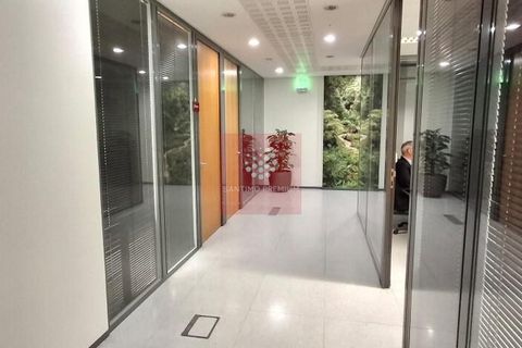 Erhvervsejendom i Amadora, Lisbon, Amadora - € 2.500.000 | Ref: 047.001.021 - foto 21