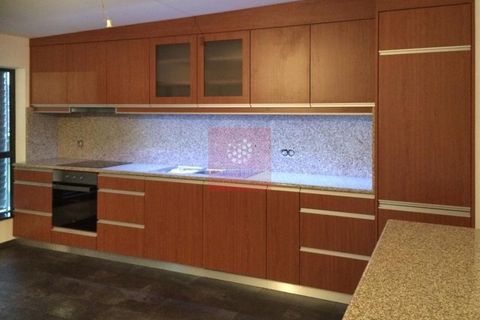 Lejlighed i Amadora, Lisbon, Amadora - € 275.000 | Ref: 701.001.126 - foto 3