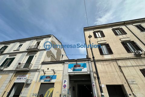 Erhvervsejendom i Naples, Naples, Naples - € 130.000 | Ref: Stazione.b - foto 3