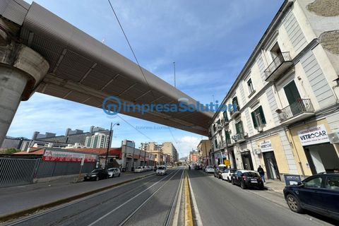 Erhvervsejendom i Naples, Naples, Naples - € 130.000 | Ref: Stazione.b - foto 4