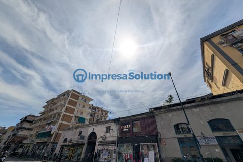 Erhvervsejendom i Naples, Naples, Naples - € 360.000 | Ref: stazione.a - foto 2