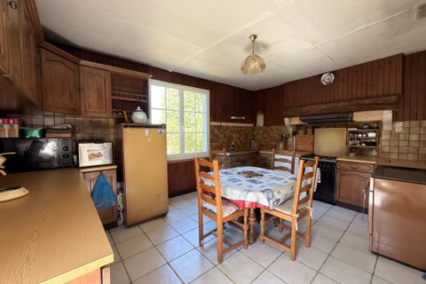 Landsbyhus i Taize-Aizie, Charente, Taize-Aizie - € 77.000 | Ref: BVI85734 - foto 3