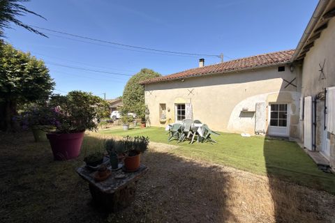 Landsbyhus i Taize-Aizie, Charente, Taize-Aizie - € 77.000 | Ref: BVI85734 - foto 14