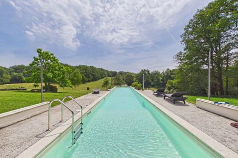 Villa a Montbron, Charente, Montbron - € 530.000 | Ref: BVI83362 - foto 2