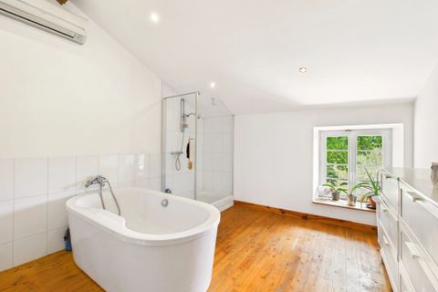 Villa a Montbron, Charente, Montbron - € 530.000 | Ref: BVI83362 - foto 6