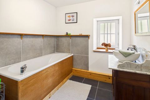 Villa a Montbron, Charente, Montbron - € 530.000 | Ref: BVI83362 - foto 12