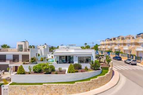 Villa i La Marina, Alicante, La Marina - € 595.000 | Ref: CSPX-48341 - foto 1