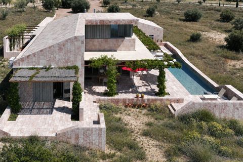 Villa a Pinoso, Alicante, Pinoso - € 699.950 | Ref: IZ-711-EXIZ - foto 3