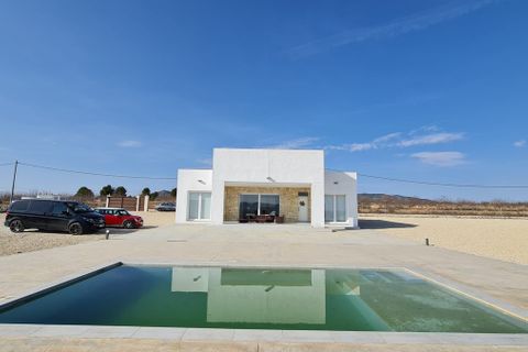 Villa a Pinoso, Alicante, Pinoso - € 299.995 | Ref: CSPX-23428 - foto 5