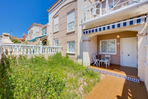 Bungalow i Torrevieja, Alicante, Torrevieja - € 179.900 | Ref: 783174 - foto 2