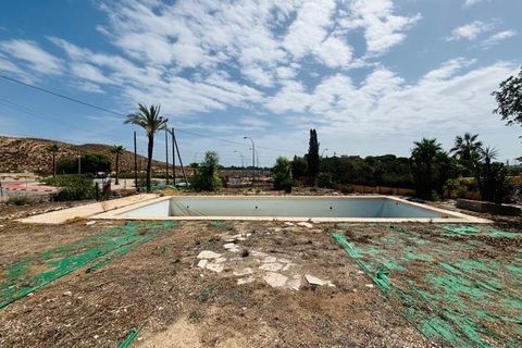 Villa a Alicante, Alicante, Alicante - € 640.000 | Ref: 0146/388 - foto 2