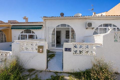 Byhus i El Chaparral, Alicante, El Chaparral - € 99.000 | Ref: SS00-629J - foto 1