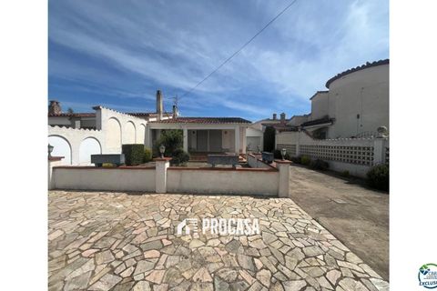 Villa a Empuriabrava, Gerona, Empuriabrava - € 379.000 | Ref: 4310 - foto 1