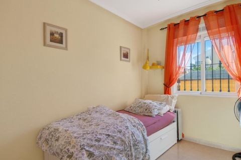 Rækkehus i La Torreta, Alicante, La Torreta - € 219.000 | Ref: B-Z1042 - foto 13