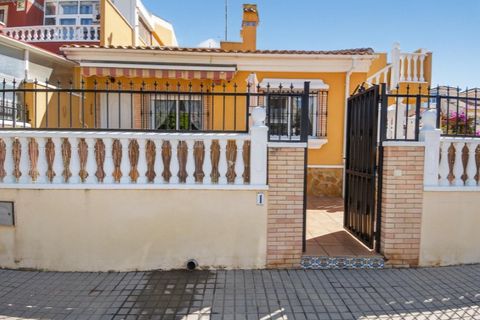 Rækkehus i La Torreta, Alicante, La Torreta - € 219.000 | Ref: B-Z1042 - foto 22