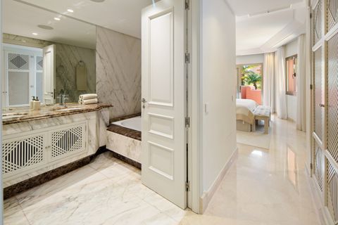 Penthouse i Marbella, Malaga, Marbella - € 4.250.000 | Ref: NEWPH9515 - foto 24