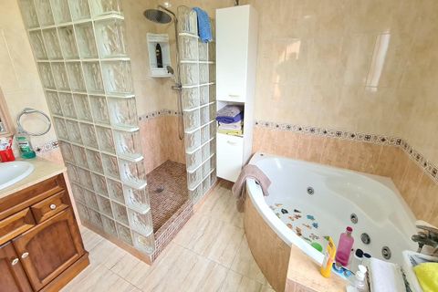 Villa en Catral, Alicante, Catral - € 390.000 | Ref: WVV4386 - photo 33
