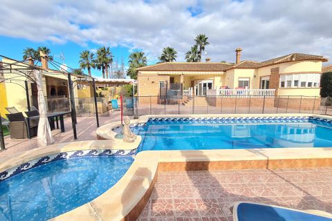 Villa en Catral, Alicante, Catral - € 390.000 | Ref: WVV4386 - photo 12