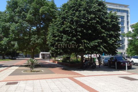 Helårsgrund i Amadora, Lisbon, Amadora - € 750.000 | Ref: C0184-01286 - foto 8