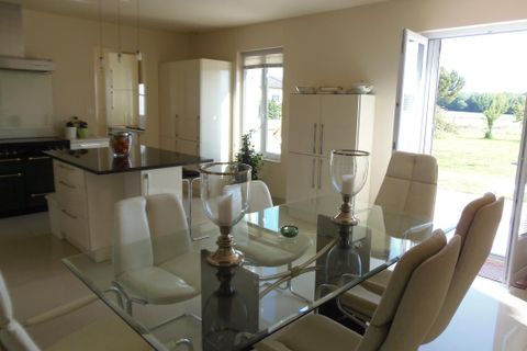 Villa a Gemozac, Charente-Maritime, Gemozac - € 325.000 | Ref: YM4435 - foto 11
