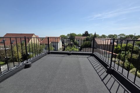 Villa a Neuilly-Plaisance, Seine-Saint-Denis, Neuilly-Plaisance - € 388.000 | Ref: DOM33101 - foto 3