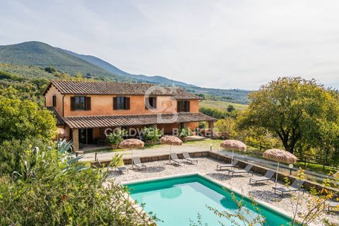 Landejendom i Montecchio, Terni, Montecchio - € 1.390.000 | Ref: CBI134-2782-285 - foto 2