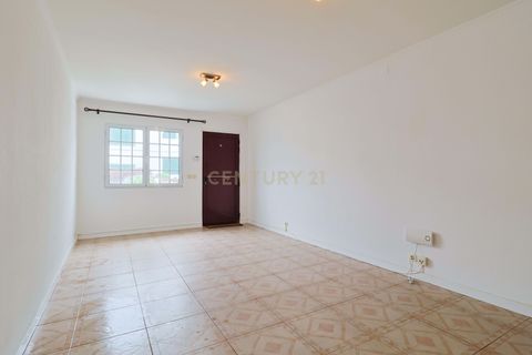 Villa a Ponta Delgada, Sao Miguel, Ponta Delgada - € 430.000 | Ref: C0283-01218 - foto 4