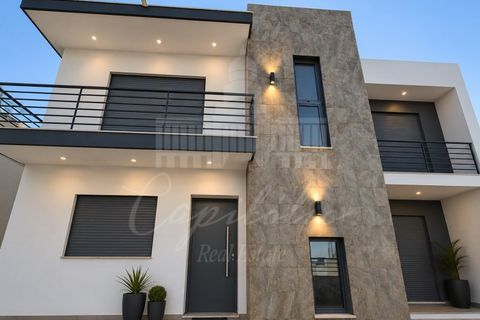 Villa i Laranjeiro, Setubal, Laranjeiro - € 695.000 | Ref: CAS_198 - foto 1