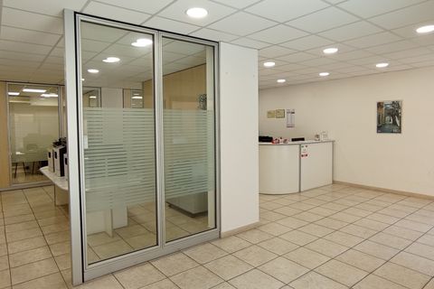 L'establiment comercial a Ragusa, Ragusa, Ragusa - € 240.000 | Ref: UV033 - foto 2