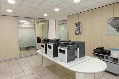 L'establiment comercial a Ragusa, Ragusa, Ragusa - € 240.000 | Ref: UV033 - foto 3