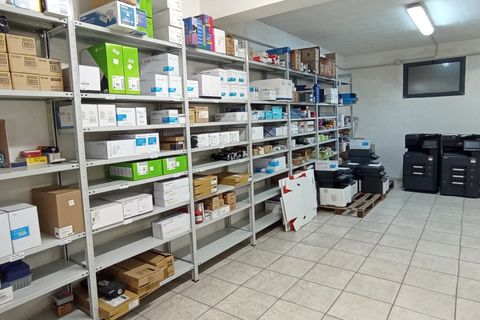 L'establiment comercial a Ragusa, Ragusa, Ragusa - € 240.000 | Ref: UV033 - foto 16