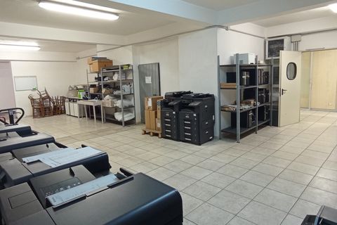 L'establiment comercial a Ragusa, Ragusa, Ragusa - € 240.000 | Ref: UV033 - foto 18