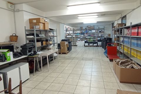 L'establiment comercial a Ragusa, Ragusa, Ragusa - € 240.000 | Ref: UV033 - foto 19