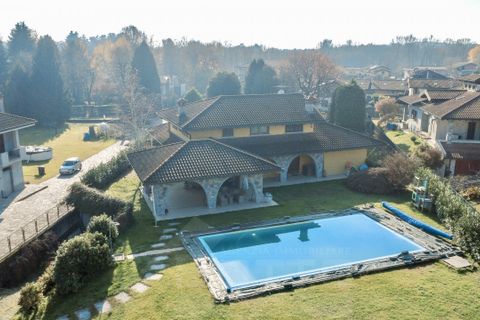 Villa a Invorio, Novara, Invorio - € 850.000 | Ref: T550 - foto 32