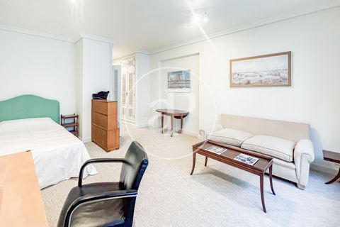Villa a Madrid, Madrid, Madrid - € 1.350/mes | Ref: AM2606020 - foto 6