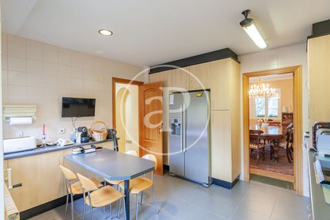 Villa en Torrelodones, Madrid, Torrelodones - € 1.150.000 | Ref: VMO2606004 - photo 17