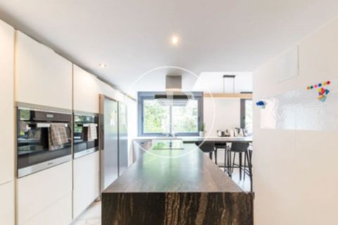 Villa a La Moraleja, Madrid, La Moraleja - € 2.700.000 | Ref: VMN2606004 - foto 9