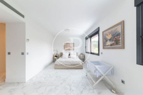 Villa a La Moraleja, Madrid, La Moraleja - € 2.700.000 | Ref: VMN2606004 - foto 19