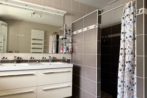 Villa a Chevanceaux, Charente-Maritime, Chevanceaux - € 399.999 | Ref: BVI85678 - foto 8