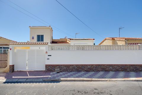 Villa a La Marina, Alicante, La Marina - € 284.969 | Ref: CSPX-55443 - foto 2