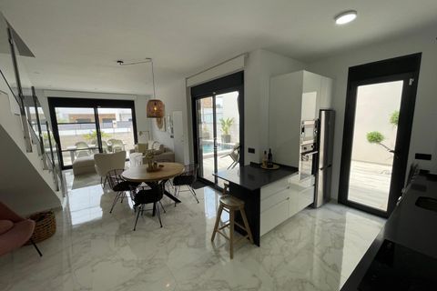Villa i Benijofar, Alicante, Benijofar - € 469.000 | Ref: AT26123 - foto 14