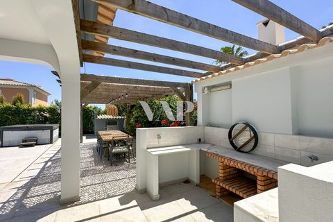 Villa i Almancil, Faro, Almancil - € 1.250.000 | Ref: VAP163443 - foto 14