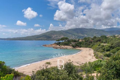 Villa a Ajaccio, Corse-du-Sud, Ajaccio - € 1.272.000 | Ref: RVA54 - foto 11