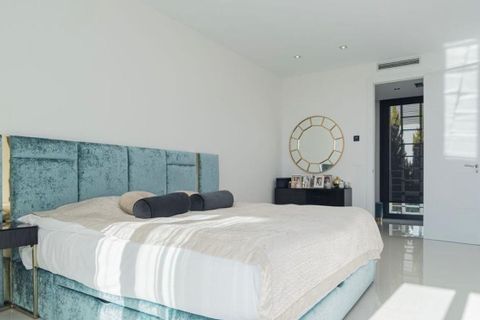Villa i Finestrat, Alicante, Finestrat - € 1.875.000 | Ref: F1027/6084 - foto 8