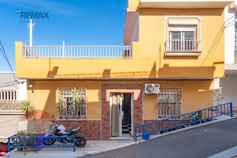 Villa i Malaga city, Malaga, Malaga city - € 415.000 | Ref: 7272-01049/7272 - foto 1
