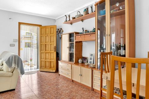 Byhus i Torrevieja, Alicante, Torrevieja - € 194.950 | Ref: 7757J3900 - foto 12