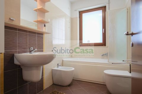 Villa a Chieti, Chieti, Chieti - € 320/mes | Ref: E 386 - foto 27
