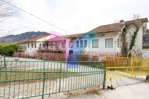 Villa a Revine Lago, Treviso, Revine Lago - € 300.000 | Ref: Rif I/AL361 - foto 9